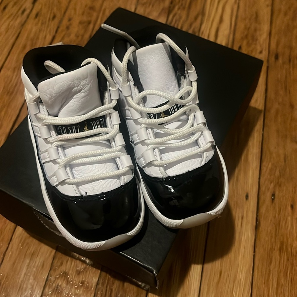Jordan 11 worn few time good condition 5c